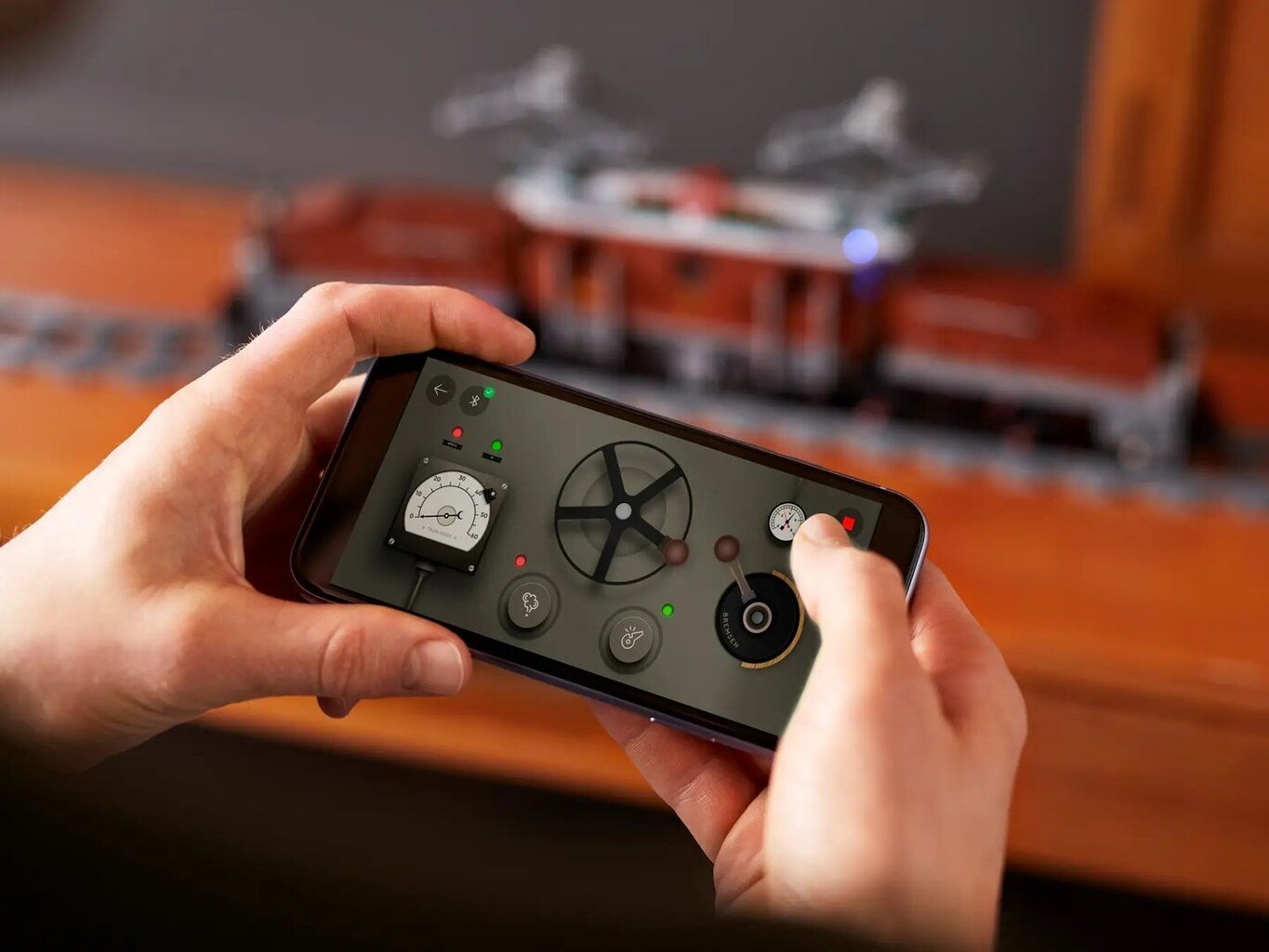 LEGO® 10277  Icons Krokodilų lokomotyvas, 1271 vnt.