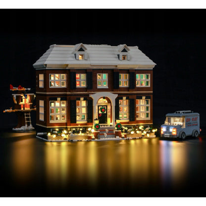 LEGO® Ideas Vienas namuose 21330