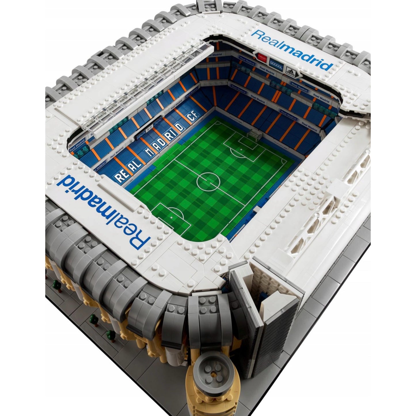 LEGO® Icons „Real Madrid“ stadionas – Santiago Bernabéu (10299)