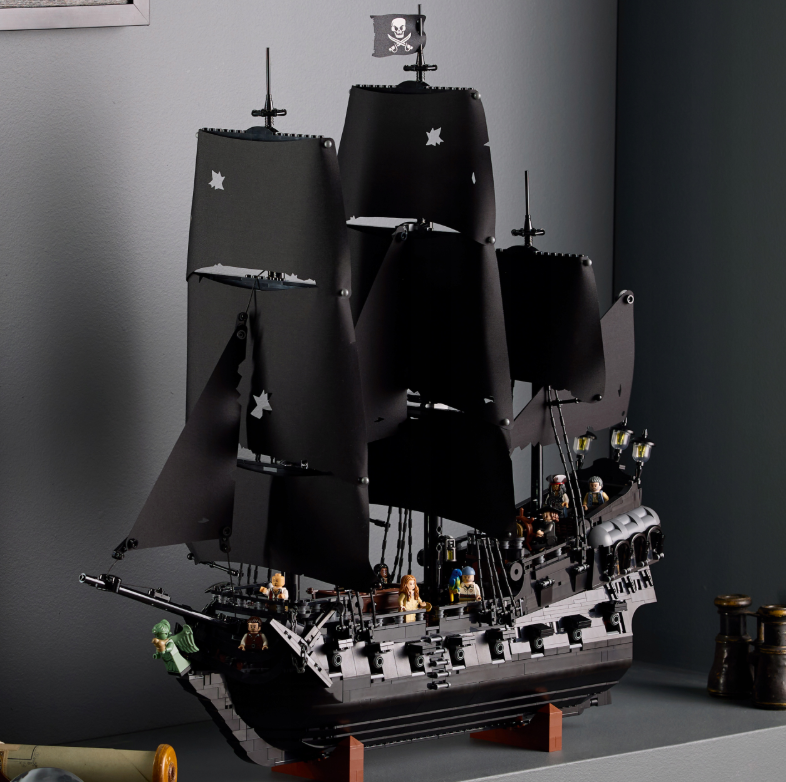 LEGO® Icons 10365 Kapitono Džeko Sparou piratų laivas